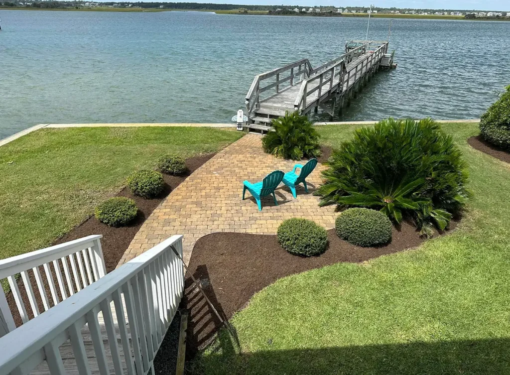 Mulch & Rock Installation - hampstead nc, surf city nc, and holly ridge nc